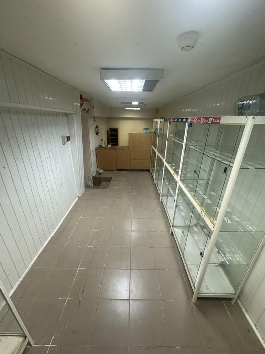 Без% фасадне приміщення 57м² Севастопольска площа