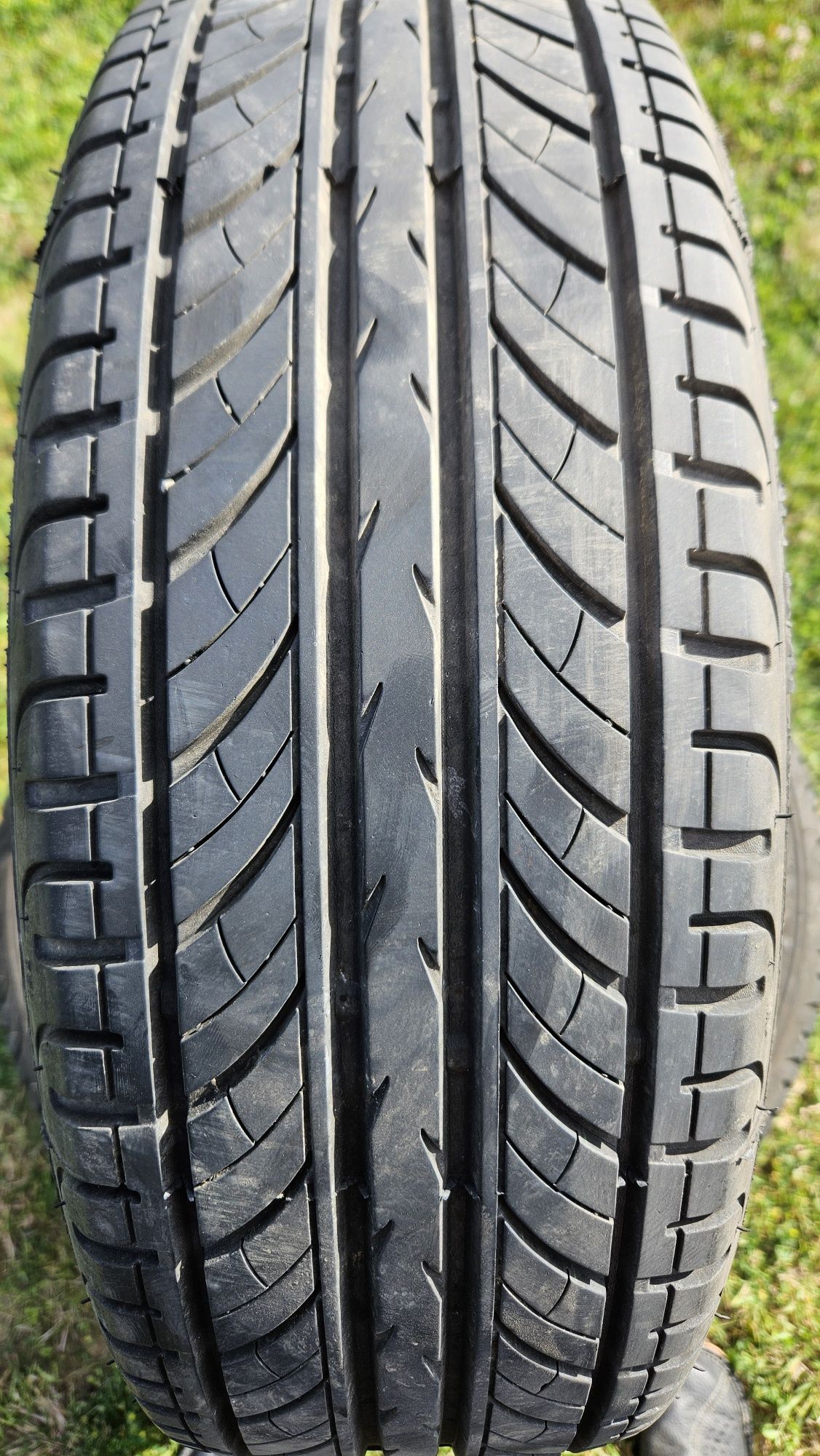 Komplet Opon letnich 185/60/15 2021 r.
