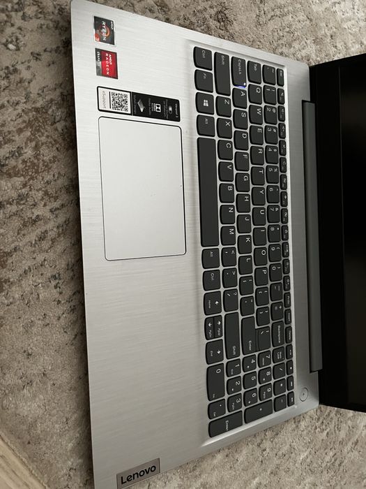 Laptop lenovo ideapad3