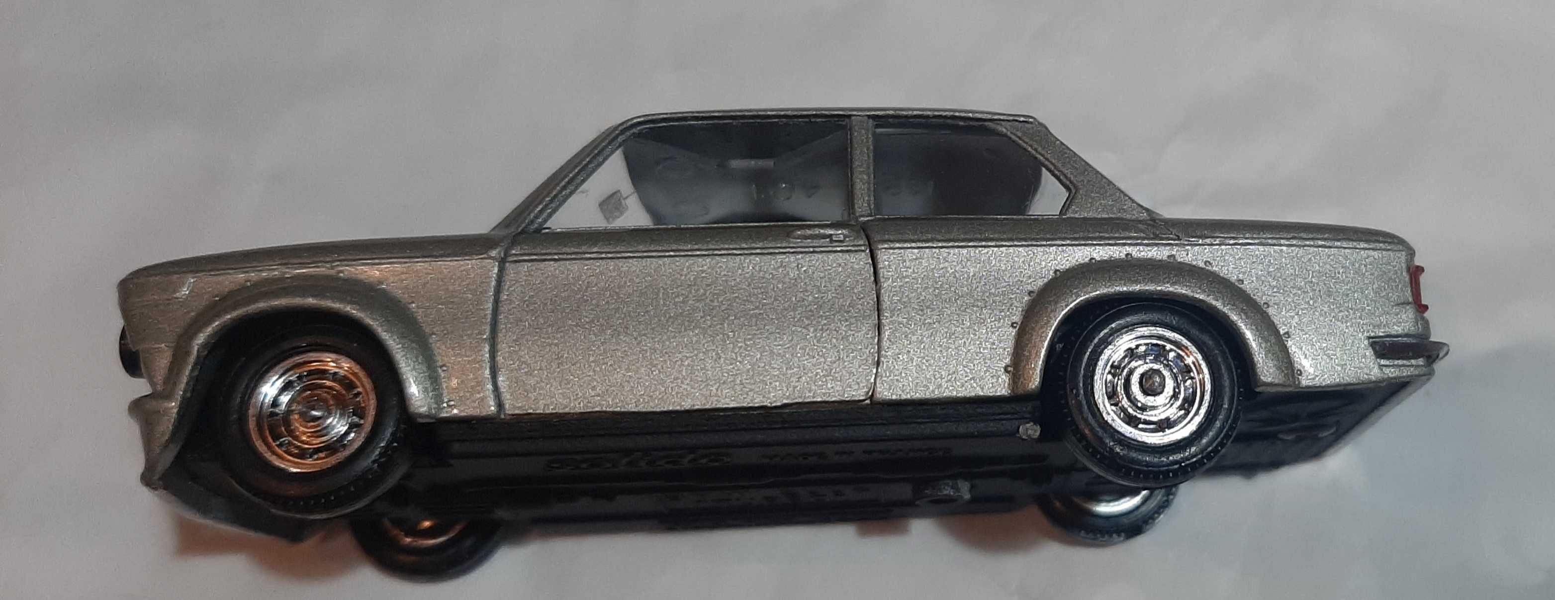 Miniatura Solido Bmw 2002 escala 1/43