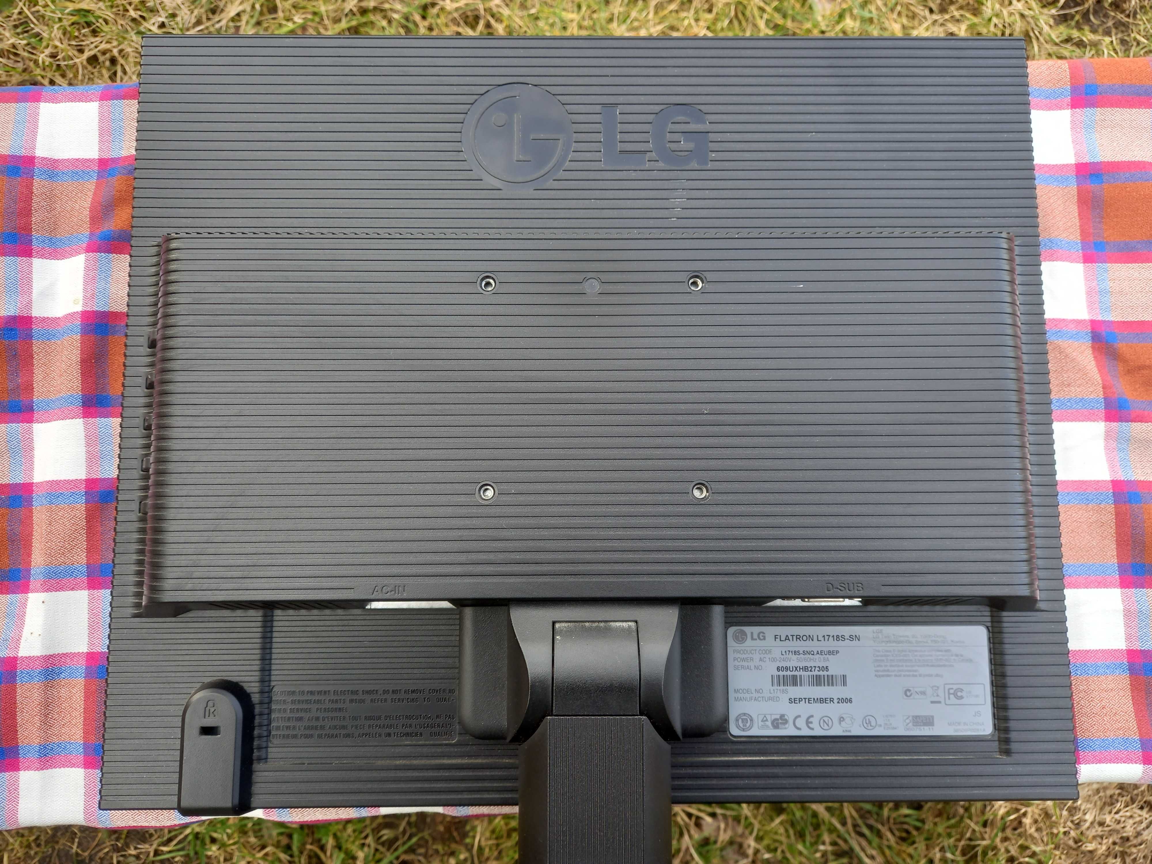 Monitor komputerowy LG