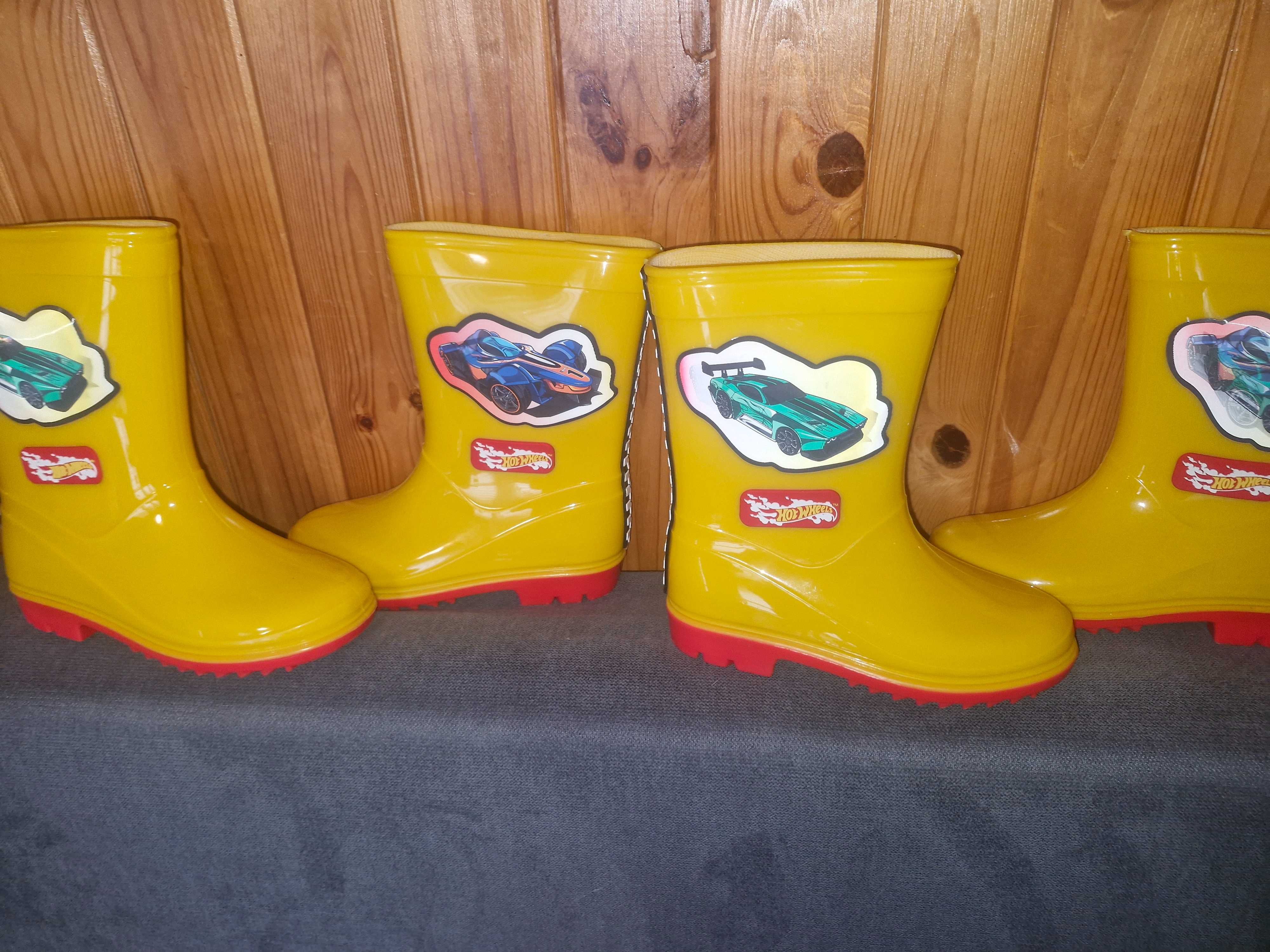 Gumowce dziecięce Hot Wheels (Smyk) dwie pary 26 oraz 27