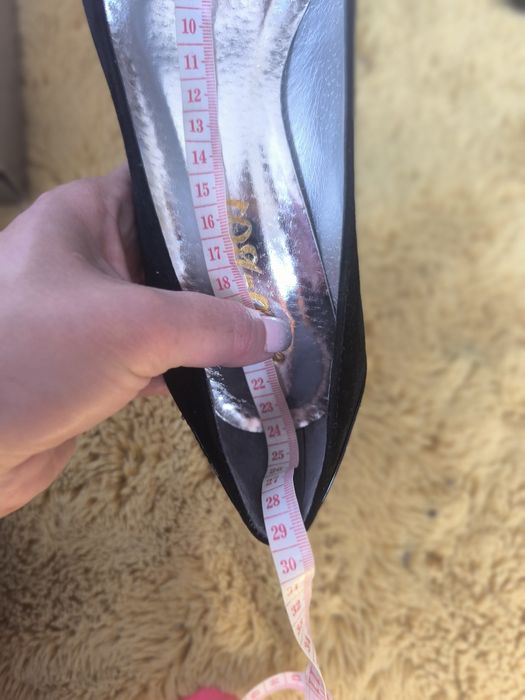 Buty na obcasie czarne nowe