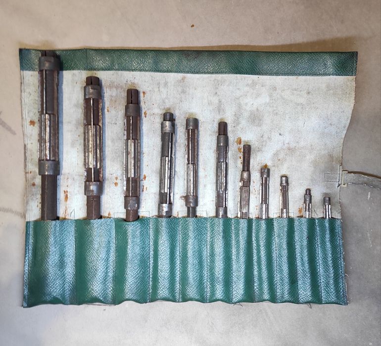 Zestaw rozwiertaków nastawnych z pokrowcem oryginał