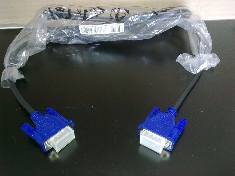 Новый качественный кабель VGA(D-Sub)-VGA(D-Sub) 1,5 м 2 ferite