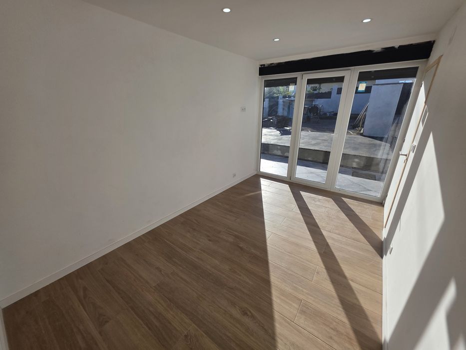 anexo / apartamento T2 despesas incluídas