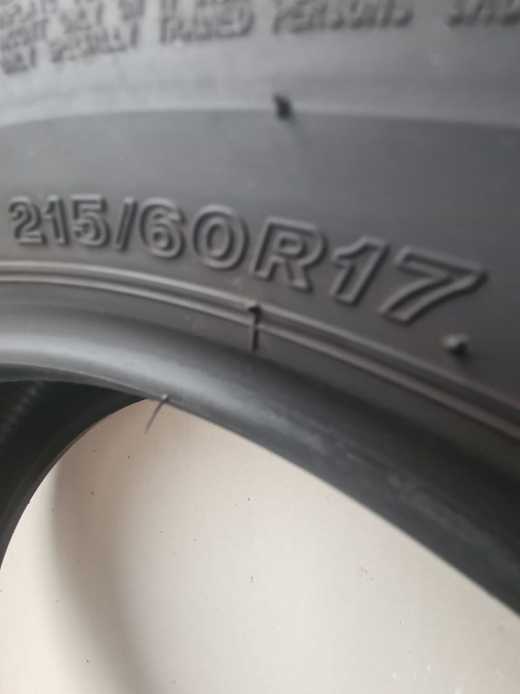 Продам літні шини BRIDGESTONE 215/60 R17