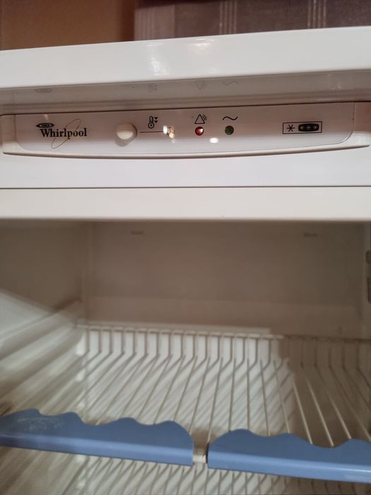 Lodowka do zabudowy Whirlpool CB 18M/1C