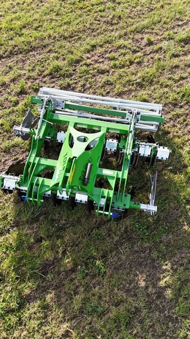 Brona talerzowa 3m ASTAT talerze 560 wał daszkowy 600 ekrany, TOLMET