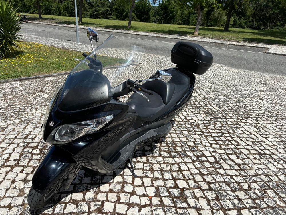 Suzuki Burgman 400