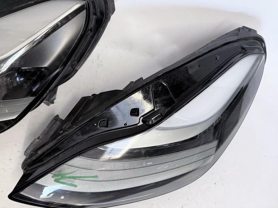 Фара левая линза Tesla Model 3