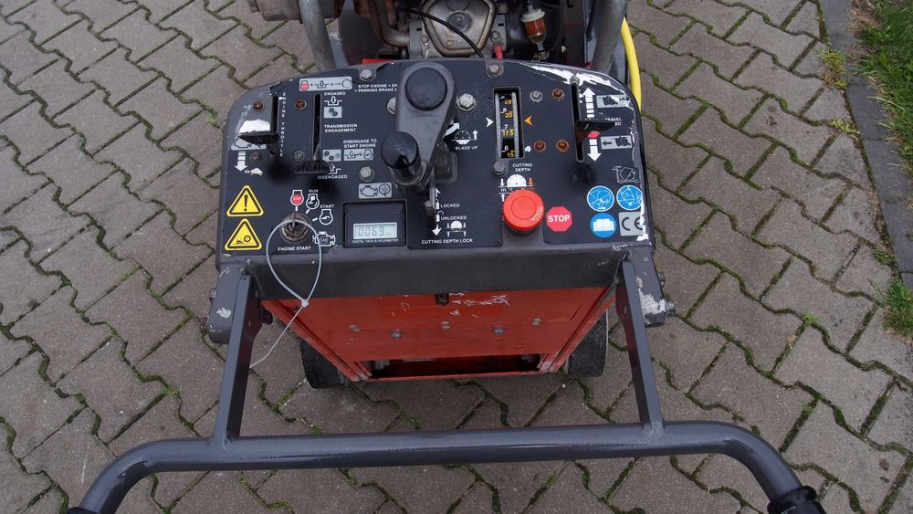 Husqvarna FS 524  honda przecinarka pila do betonu asfaltu  samojezdna