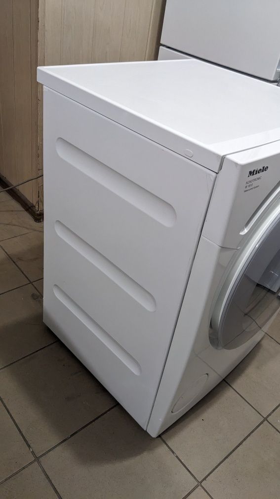Пральна машина Miele.W1613