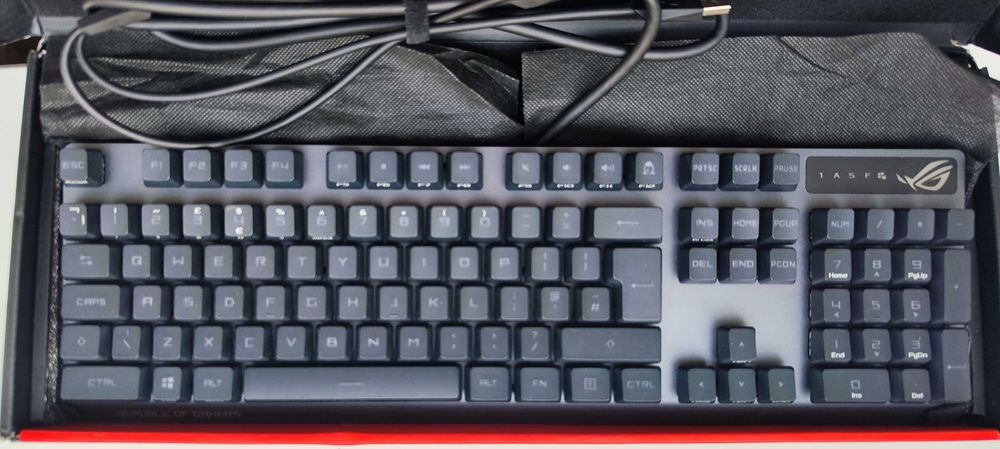 Ігрова механічна клавіатура ASUS ROG Strix Scope RX PBT на ремонт