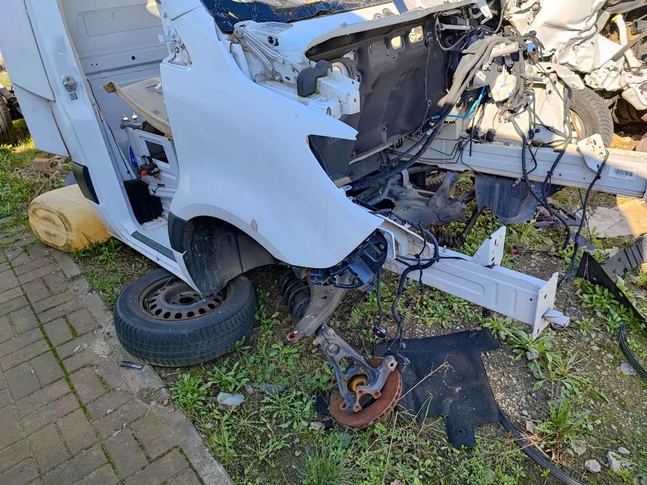 Ćwiartka prawa Mercedes-Benz Sprinter 910