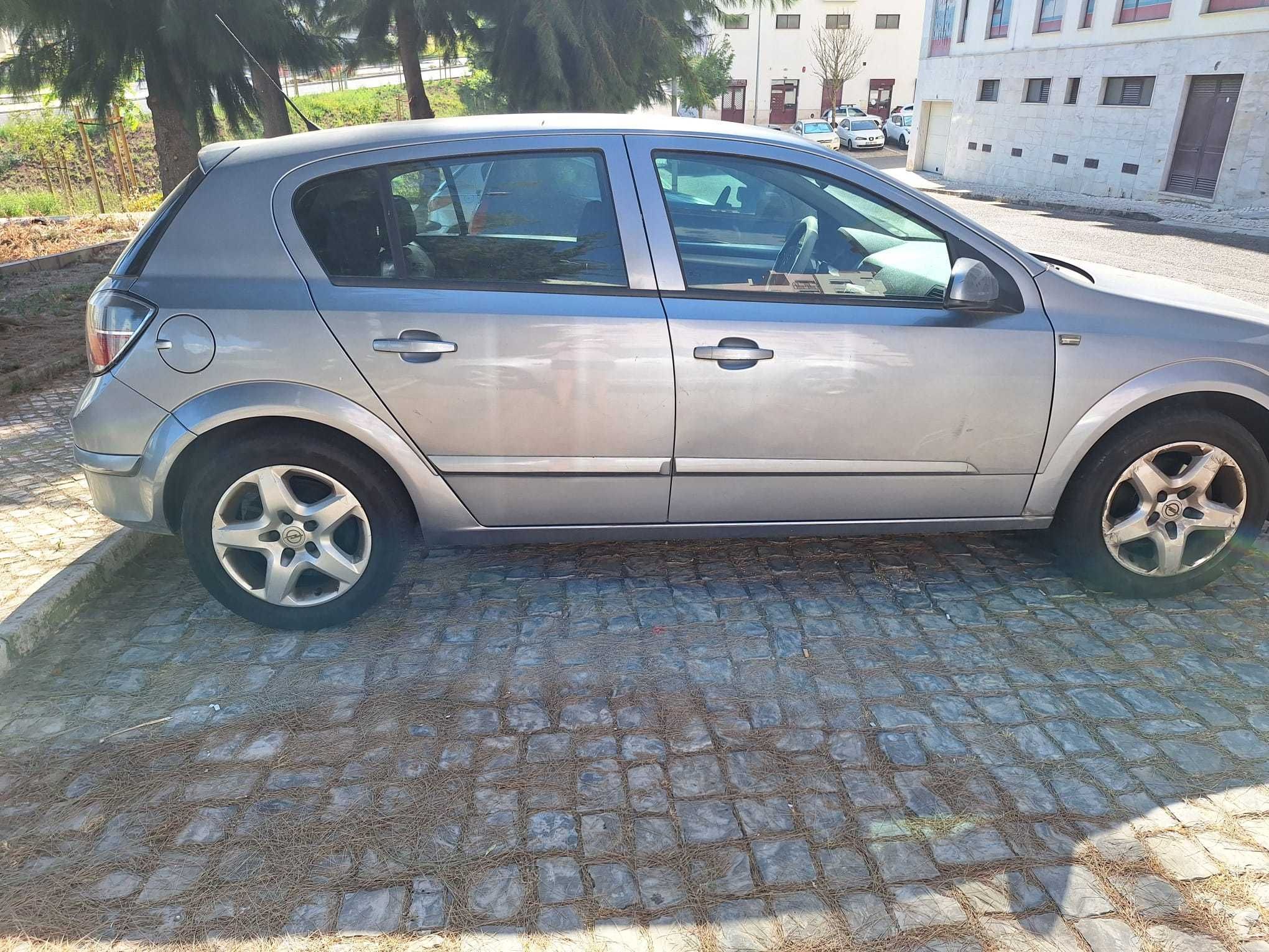 Opel Astra H 1.4 Cosmo