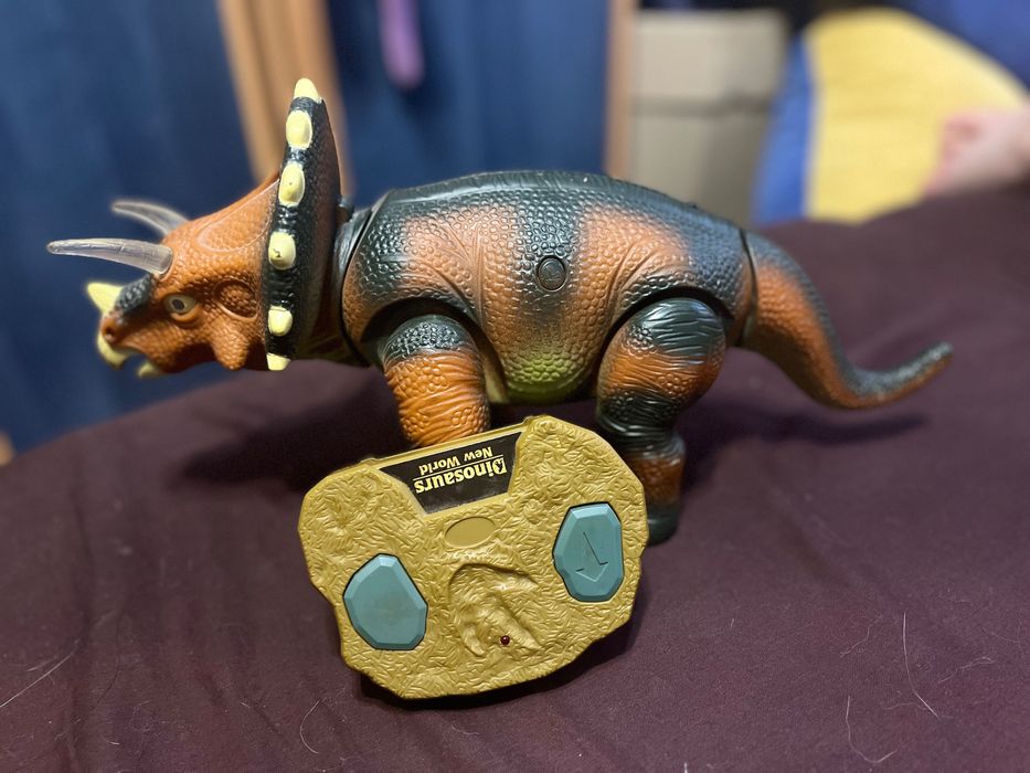 Іграшка Динозавр інтерактивний