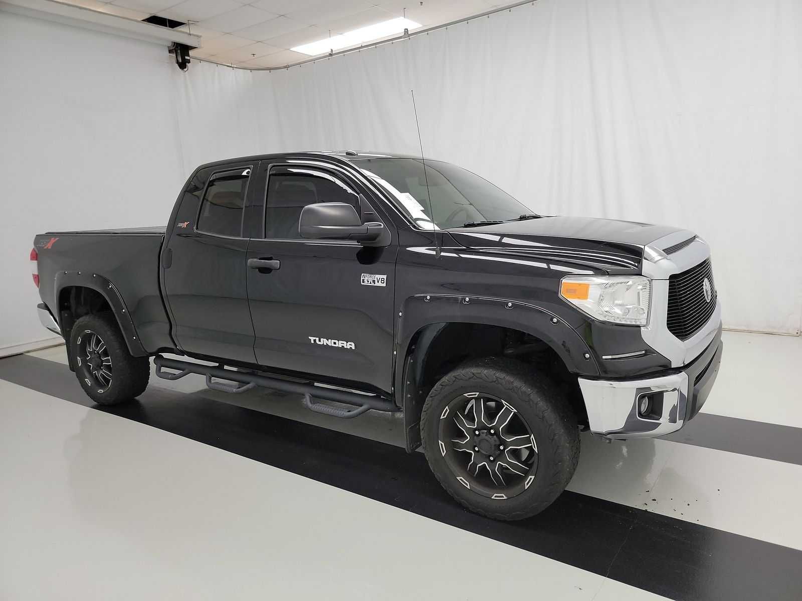 2016 Toyota Tundra SR5 Extended Cab Short Bed
