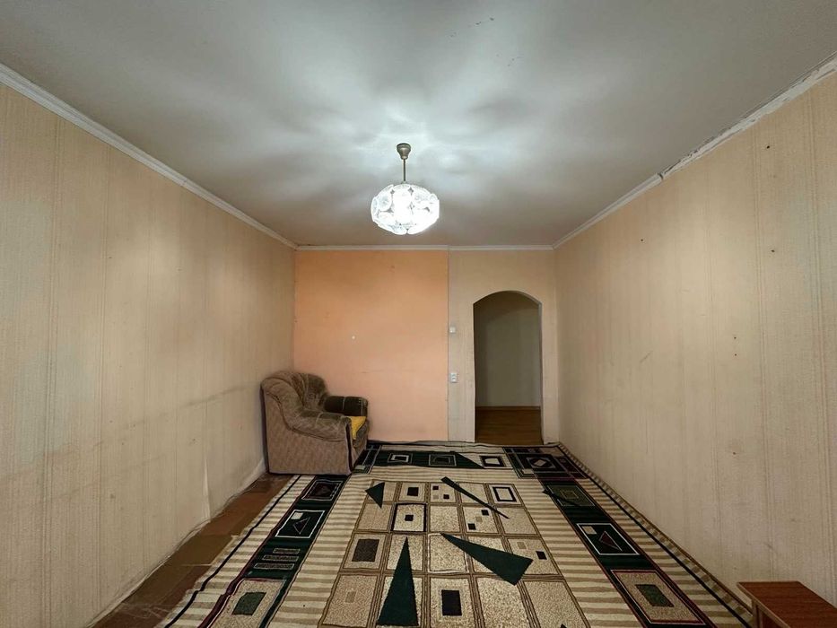 ПРОДАМ великогабаритну 1-кімн. квартиру (3 мкрн, лівий берег)