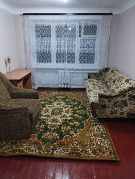 Пррдам кімнату в центрі