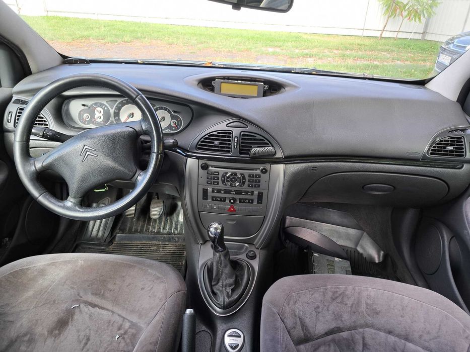 Części używane Citroen c5 I lift MK2 cały na części 2.0 16v 140km RFJ