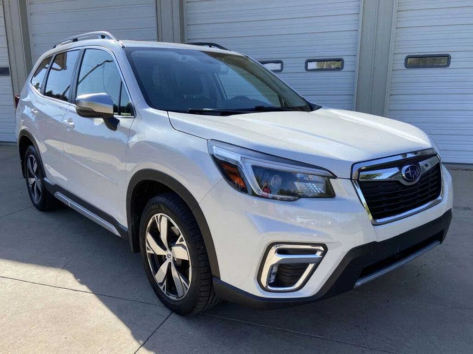 Subaru Forester Touring      2021