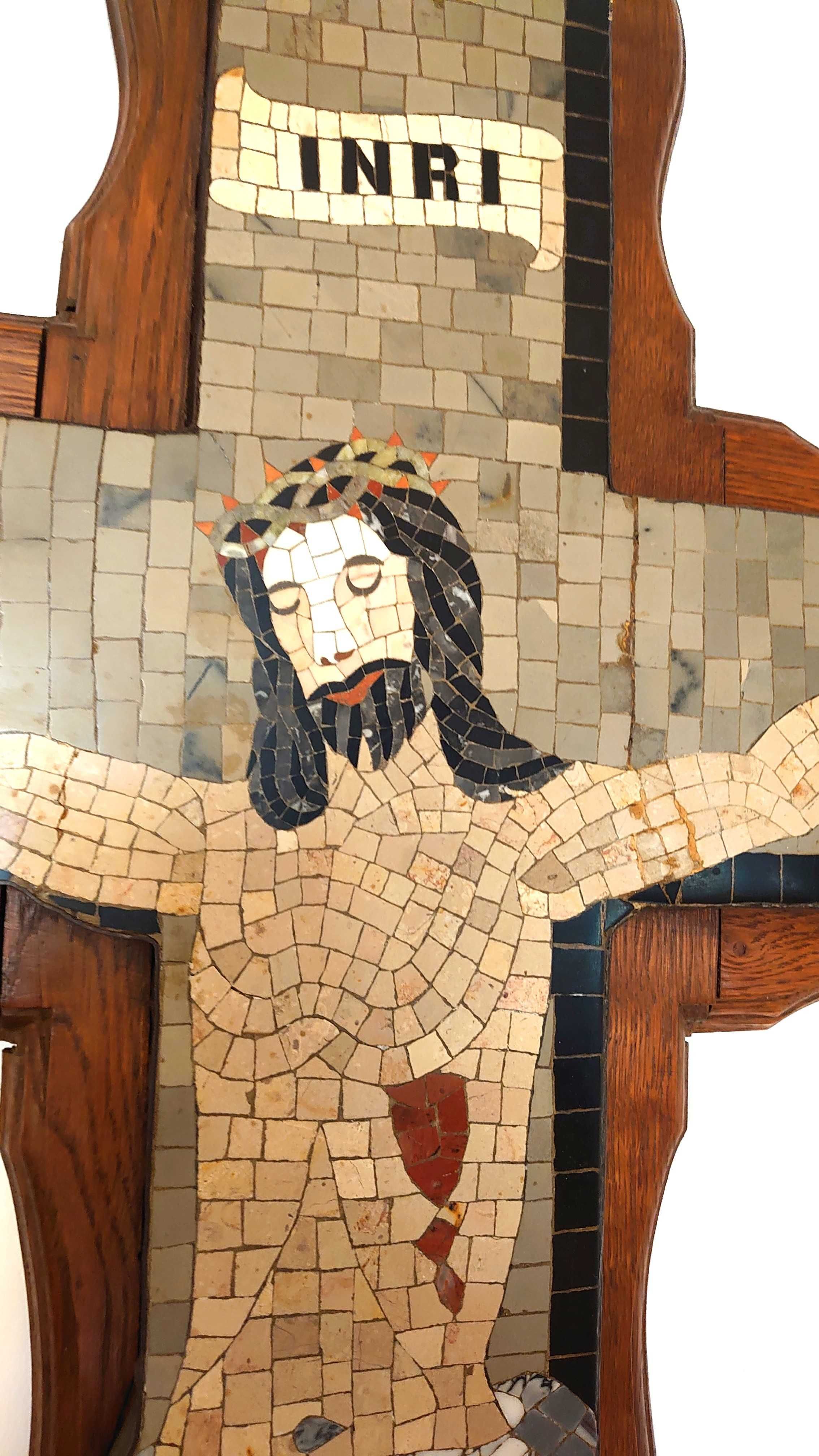 Duży krucyfiks - Jezus na krzyżu mozaika