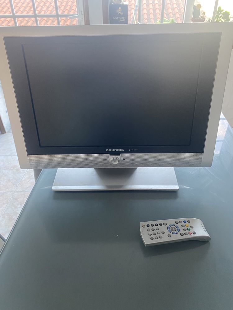 Monitor grundig tambem tv em bom estado