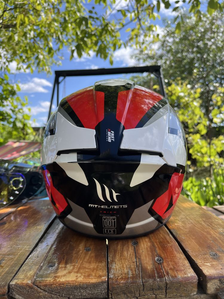 Мотошолом MT Blade 2 (Ls2 Agv Shark Shoei Icon Scorpion Ixs Xlite Bmw)