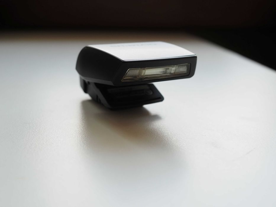 Olympus FL LM2 – kompaktowa lampa błyskowa do OM D / PEN
