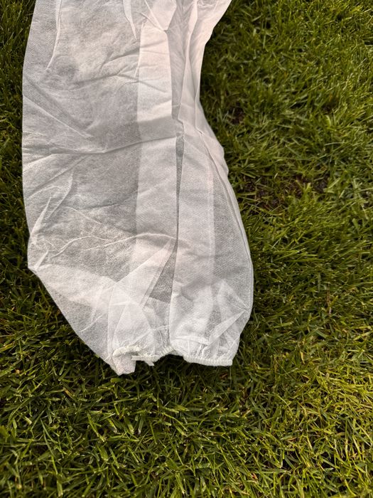 Jednorazowy kombinezon ochronny na suwak xl xxl xxxl 30 szt