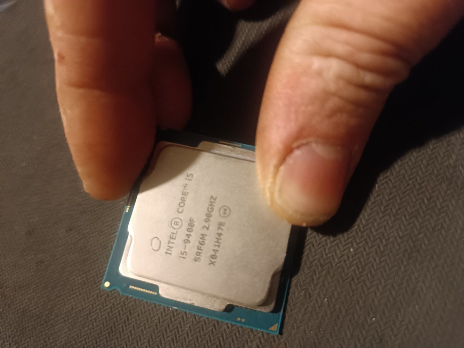 Sprzedam procesor i5-9400f