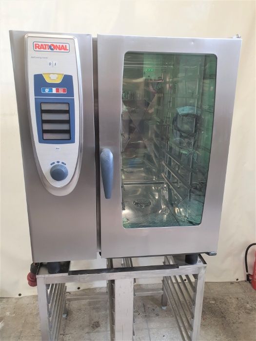 Piec konwekcyjno parowy RAtional SCC101 E