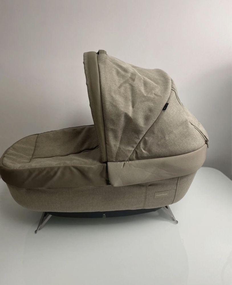 Gondola Peg Perego Navetta Elite Team Cream + torba
