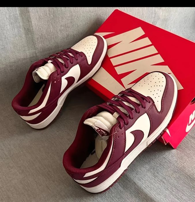 Кросівки жіночі Nike Dunk Low Team Red