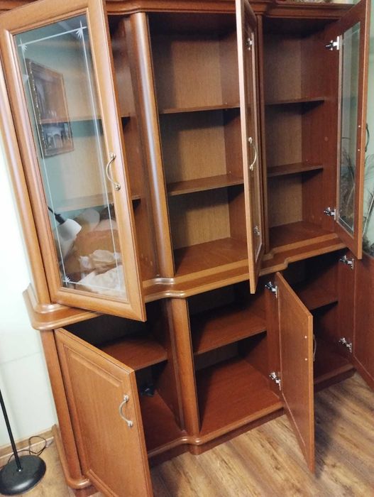 Na sprzedaż kredens do salonu