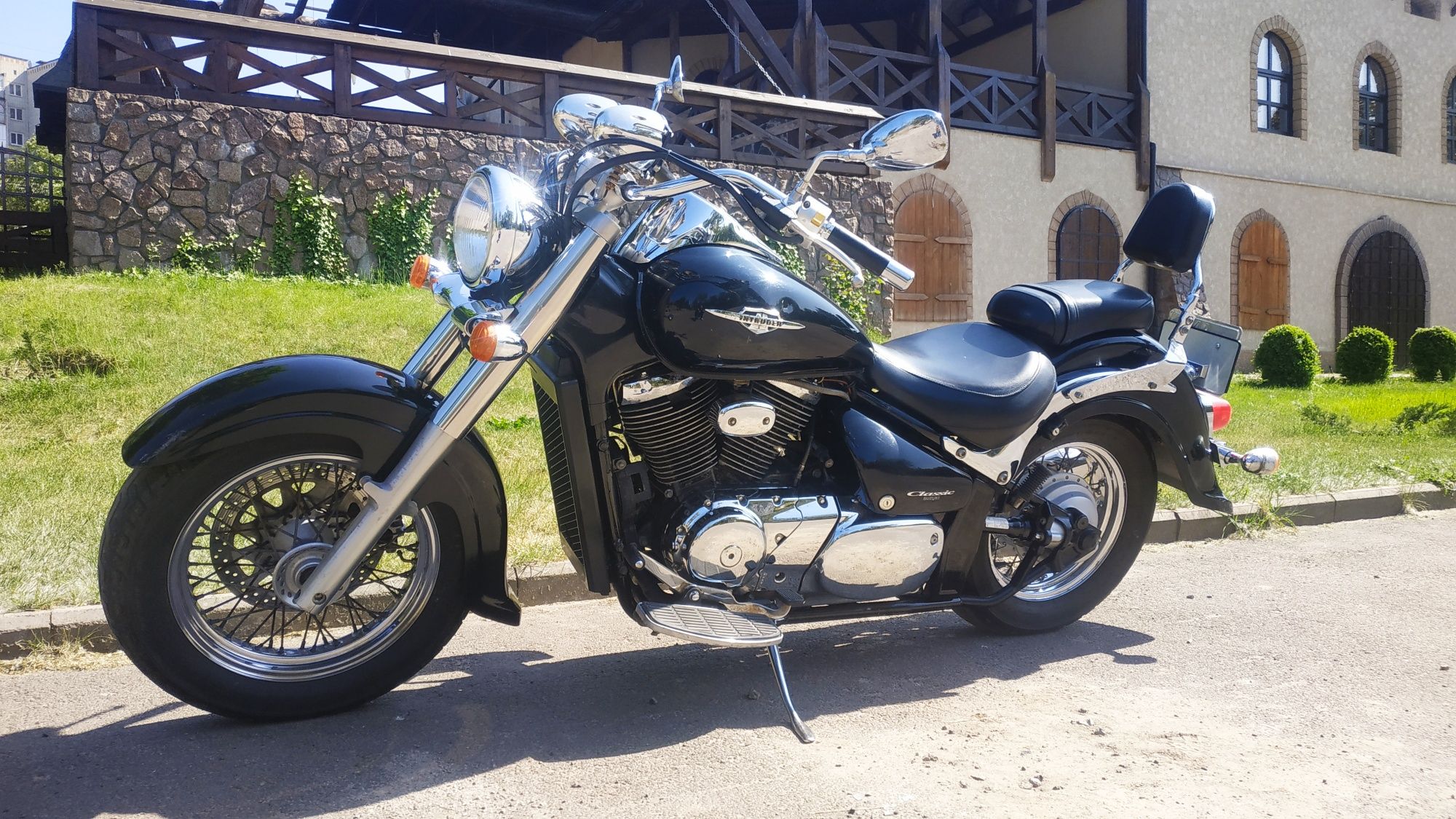 Suzuki INTRUDER Classic 400