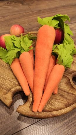 Маньша морква під костюм зайчика, рік зайца, морковка сувенір