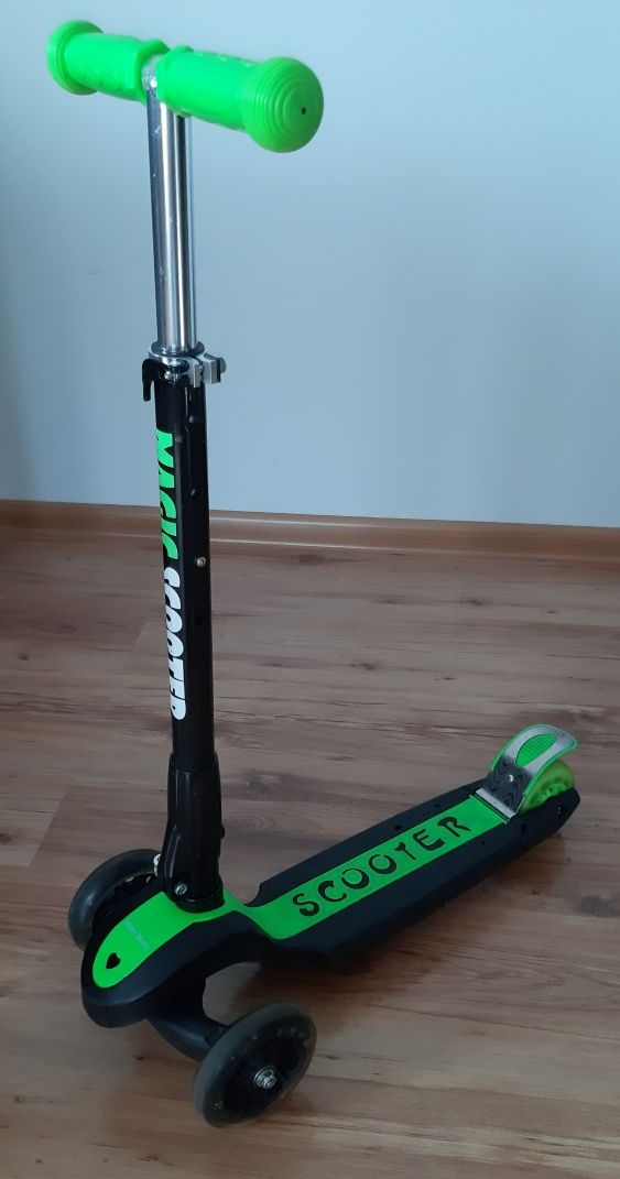 Hulajnoga trojkolowa Magic Scooter