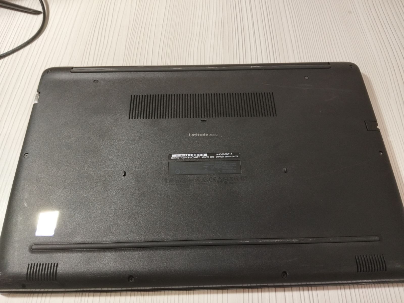 Dell latitude 3500 i5 8265u, FHD, 8gb ddr4, 256ssd.