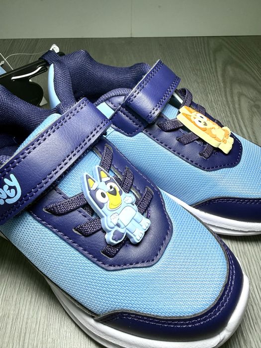 Sapatilhas criança Bluey - novo com etiqueta