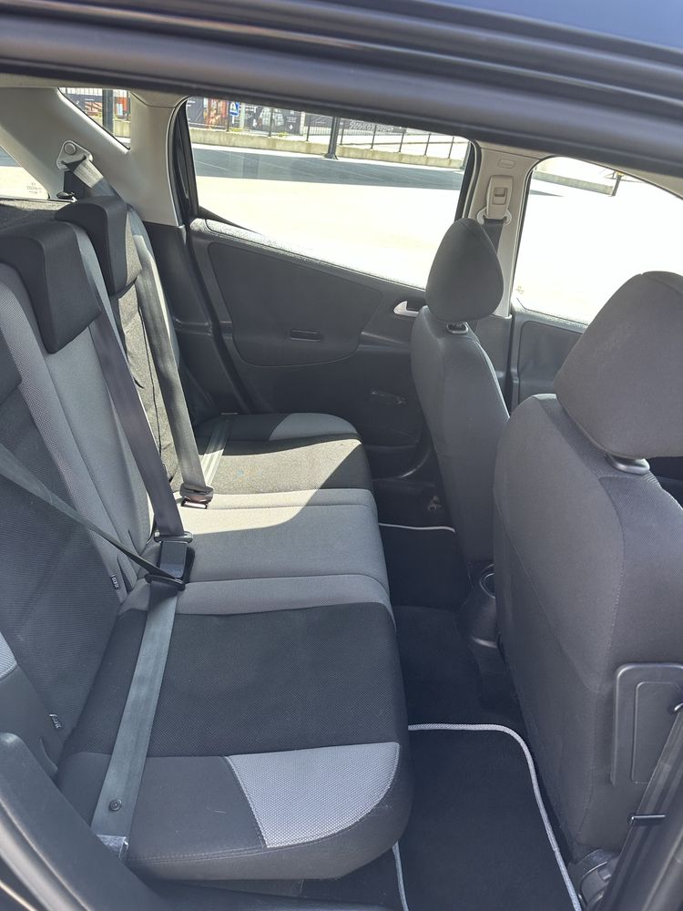 Peugeut 207  1.4  gasolina
