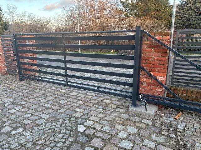 NOWA BRAMA przesuwna suwana 6m X 1.5m 4m Słupy rolki Komplet