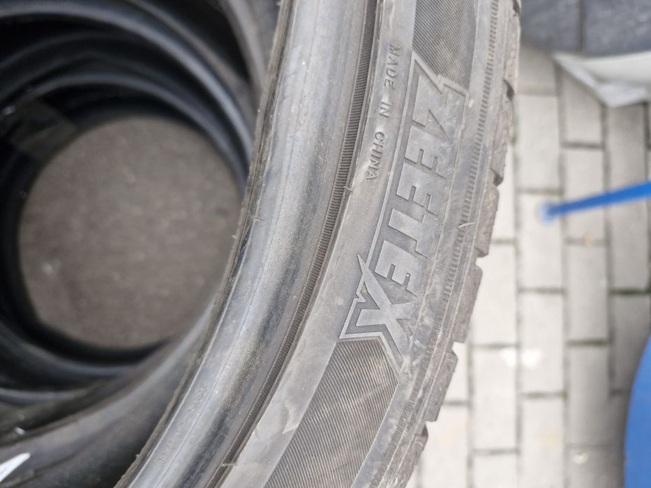 Шина гума 225 40 18
