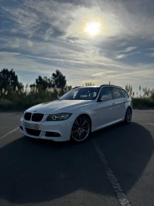 BMW E91 320D Touring Pack M