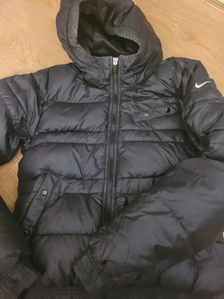 Kurtka puchowa Nike czarna  XS
