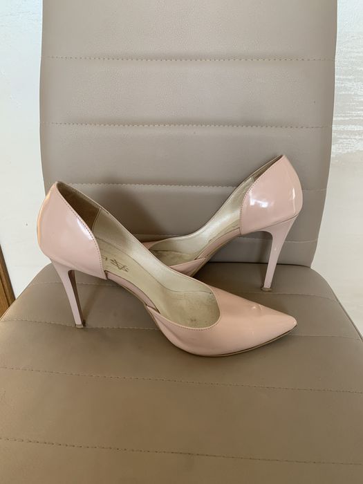 Eleganckie buty na szpilce 40
