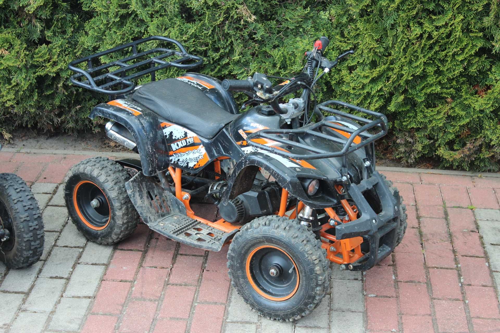 Quad dla dzieci 4,5 lat o pojemności 49 cm ,odpalany na szarpak RATY