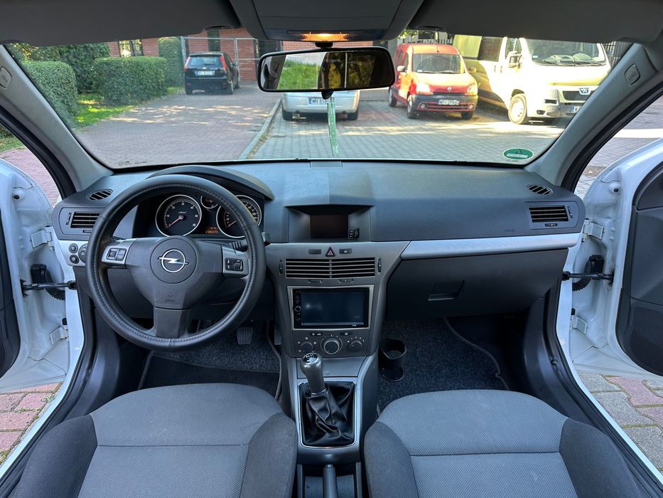 Opel Astra H 1.9 CDTI