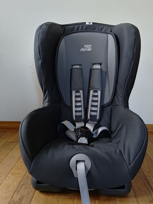 Fotelik samochodowy Romer Britax DUO PLUS
9 miesięcy - 4 lat | 9 - 18